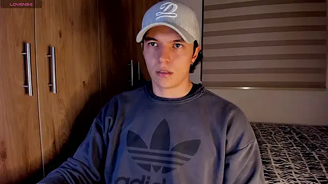 Mastrangelo_xxx: вебкам-шоу