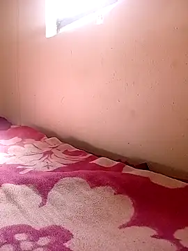 Latte1204 Show in webcam