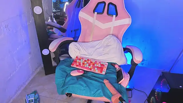 Онлайн чат XXX victoriia_hall