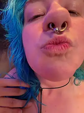 Онлайн чат XXX rosiebuddy