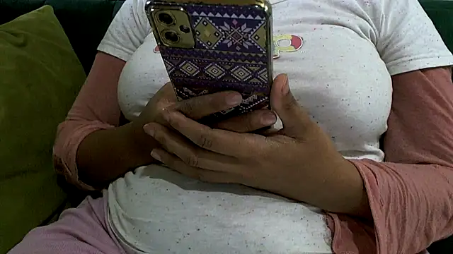 NewBeginnings8's Live XXX Chat