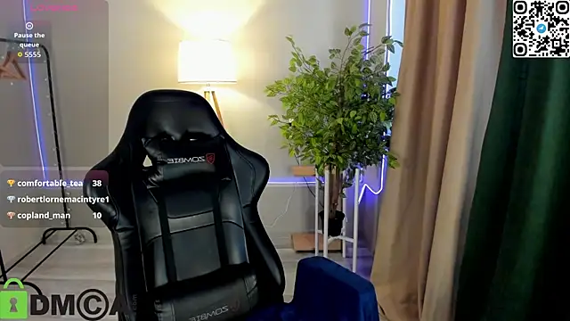 crispy_amber Webcam-Show