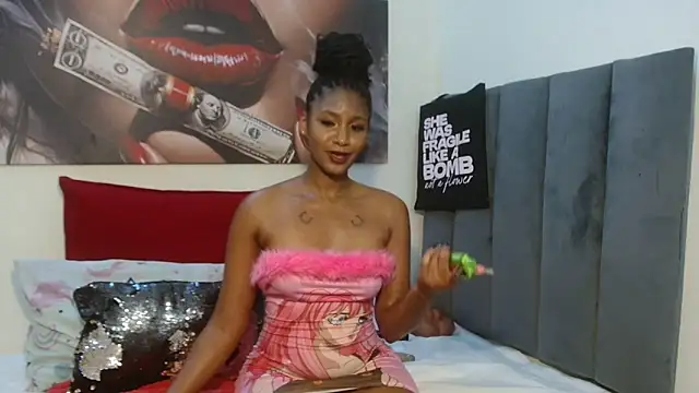 Moreish-06 Live XXX-Chat