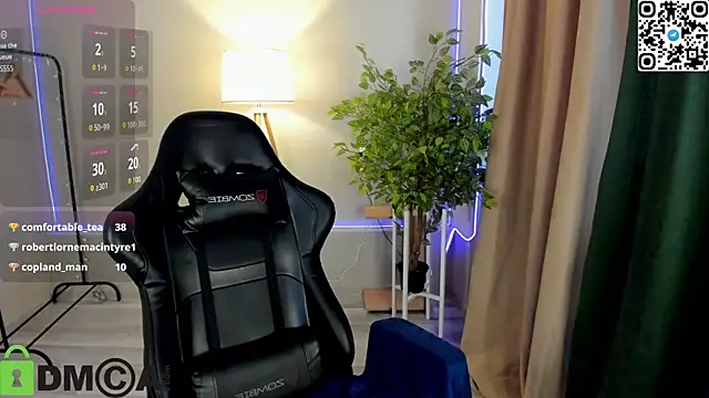 crispy_amber's Webcam Show