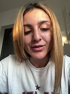 NicolePlay: απευθείας συνομιλία ΧΧΧ