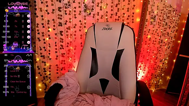 AnyaTaylor_: διαδικτυακό σόου στην κάμερα