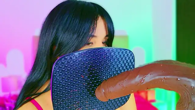 CharlootteEvansのライブXXXチャット