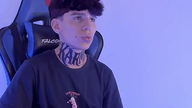 Chat XXX ao vivo de Angelcumm_