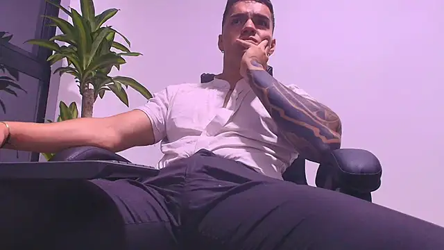 Chat XXX en directo de ALPHA_DOMINUS_