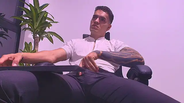 عرض كام ALPHA_DOMINUS_