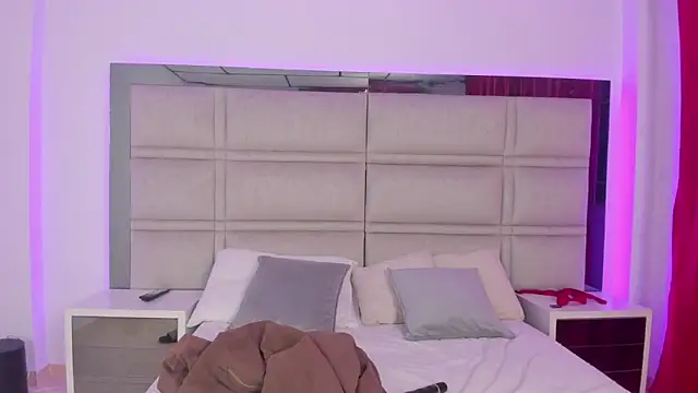 Онлайн чат XXX BrittneyBanks__