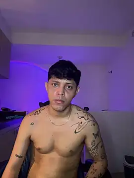 XXX chat uživo modela tonysexyboy