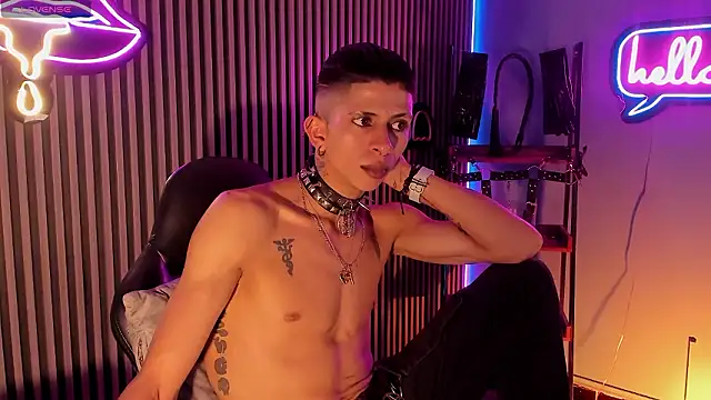 Maximoking26 Show Webcam