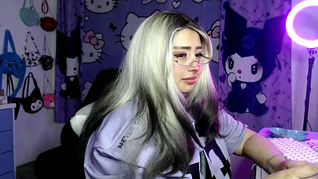 Živý XXX chat lussyevans24