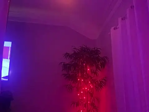 Prettyvsmonster webkamerás műsora