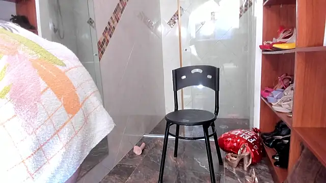 AnitaDuque: онлайн-секс-чат