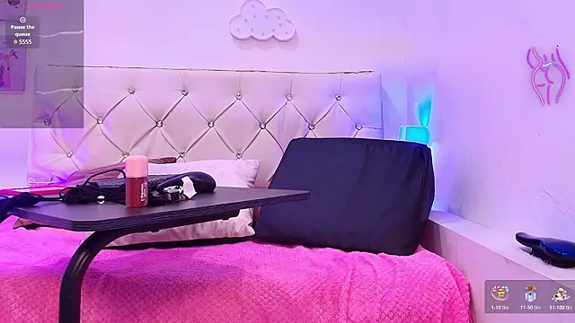 Онлайн чат XXX Dani_dreams19