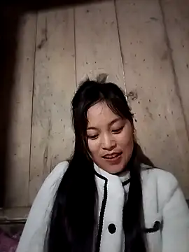 Alice-567 élő XXX-chatje