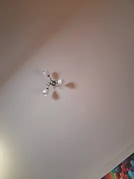 cricrimodele 即時 XXX 聊天