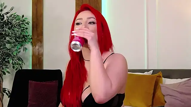 EmyHilton Adlı Modelin Web Kamerası Şovu