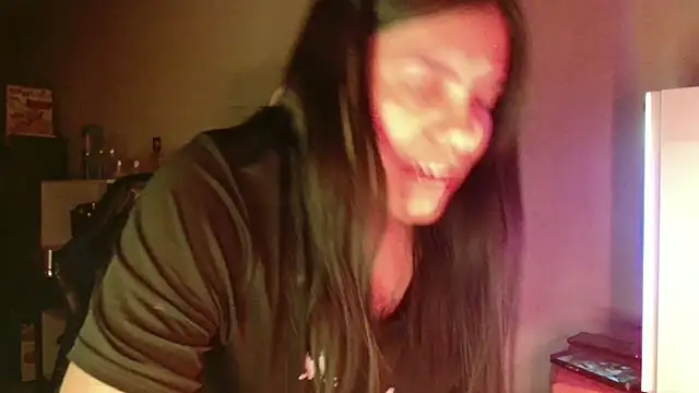 SmokyDeeのライブXXXチャット