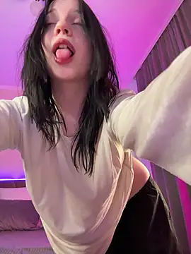 YourLittleDevilのライブXXXチャット