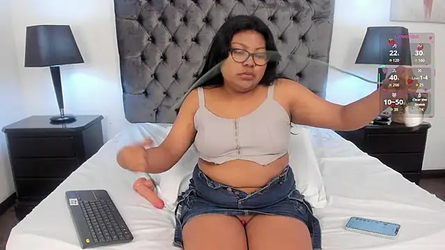 Kiri_Black_'s Live XXX Chat