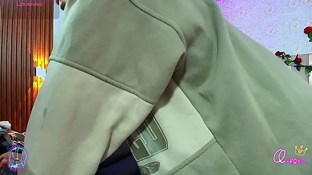 Webkamerová show osamu_tay