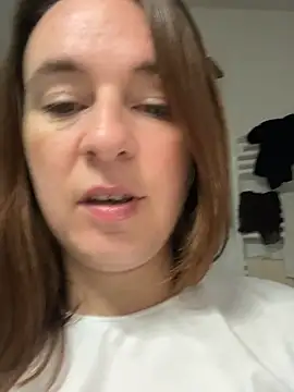 lyajoliee: онлайн-секс-чат