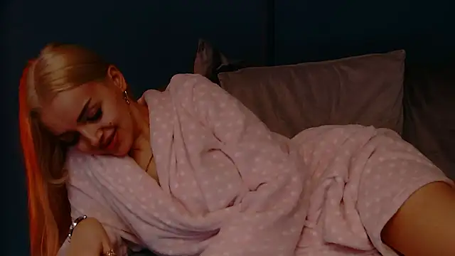 XXX chat uživo modela DeeaVIP