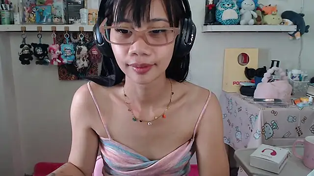 GloryKulikowski Chat XXX live