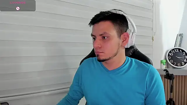 Rick_Adams Show in webcam