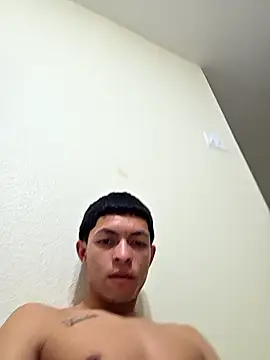 Chat XXX en directo de Yoko0381