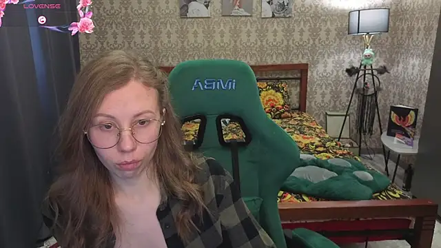 Lill_Ana 现场XXX聊天