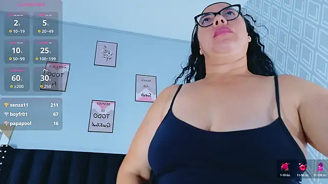 hotlatinateacher's Live XXX Chat