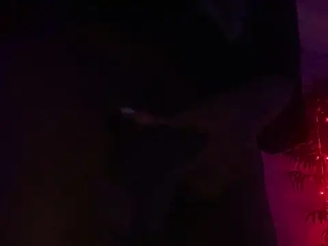 Prettyvsmonster: вебкам-шоу