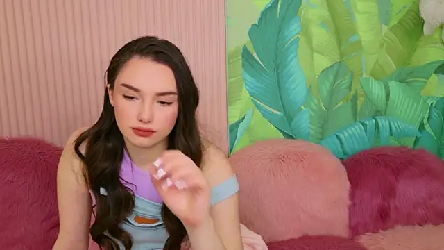 Chat +18 de Amber_Bond ao vivo