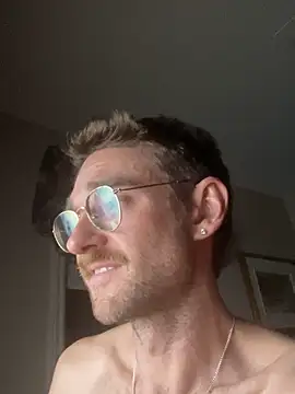 MaxSpadeErotica: вебкам-шоу