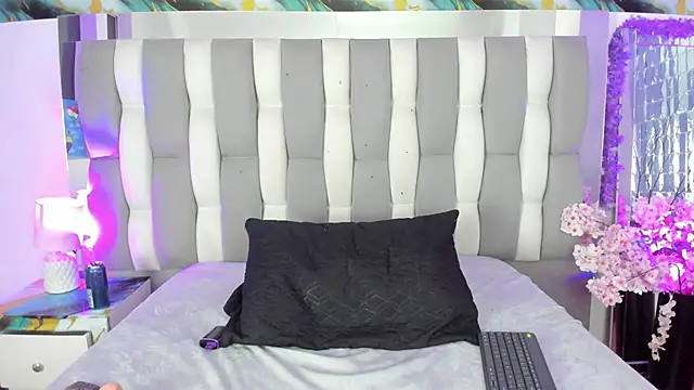 IsaDiiaz's Live XXX Chat