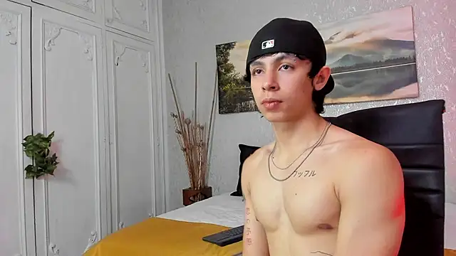 Pokazy przed kamerką – Tyler_durten