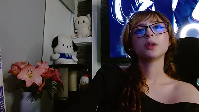 CelesteAyase Adlı Modelin Canlı XXX Sohbeti