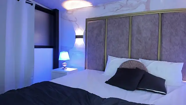 Chat +18 de JaneeDaviss ao vivo