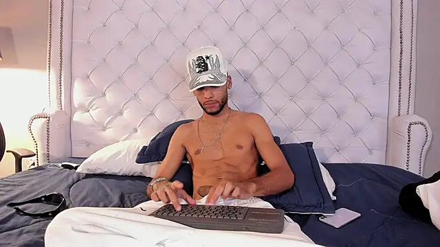 دردشة Thiagoferreti الجنسية المباشرة