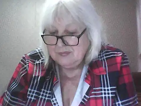 Alexia64231's Webcam Show