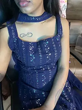 its_ur_flora's Webcam Show