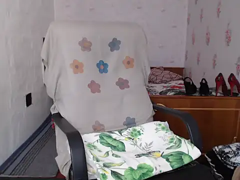 KittyyLaBeauty Adlı Modelin Canlı XXX Sohbeti