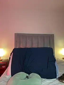 XXX chat uživo modela DanikRosse