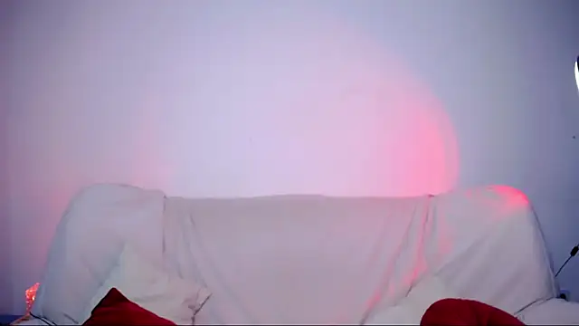 Chatroom XXX en direct de ElenaMonroe