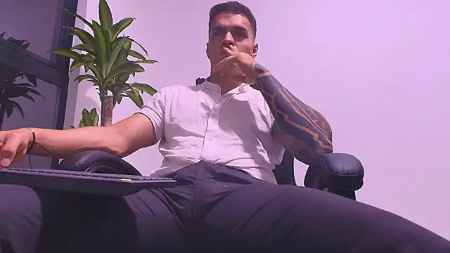 Chat +18 de ALPHA_DOMINUS_ ao vivo