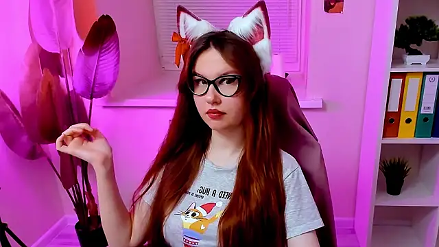 CarolGiggly: онлайн-секс-чат